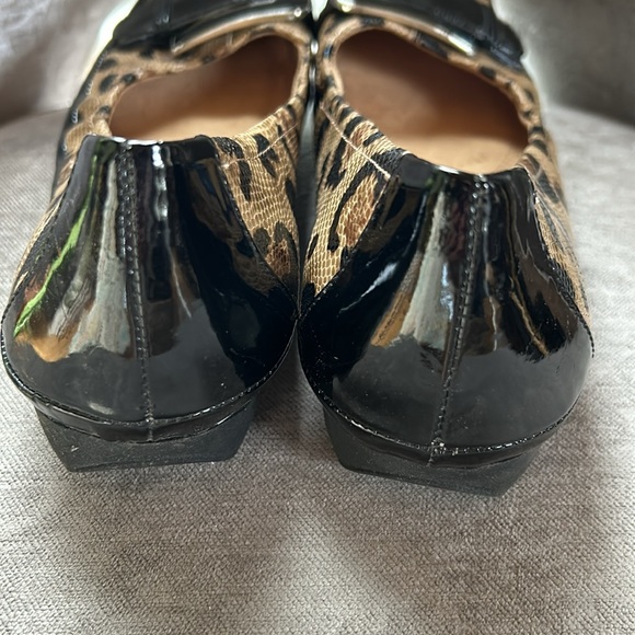 Leopard print and black flats. - Picture 3 of 9